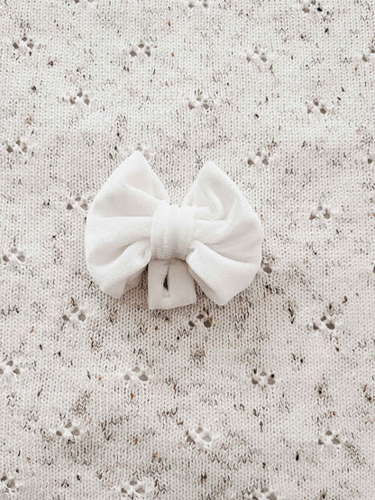 Snow Velvet Bowtie